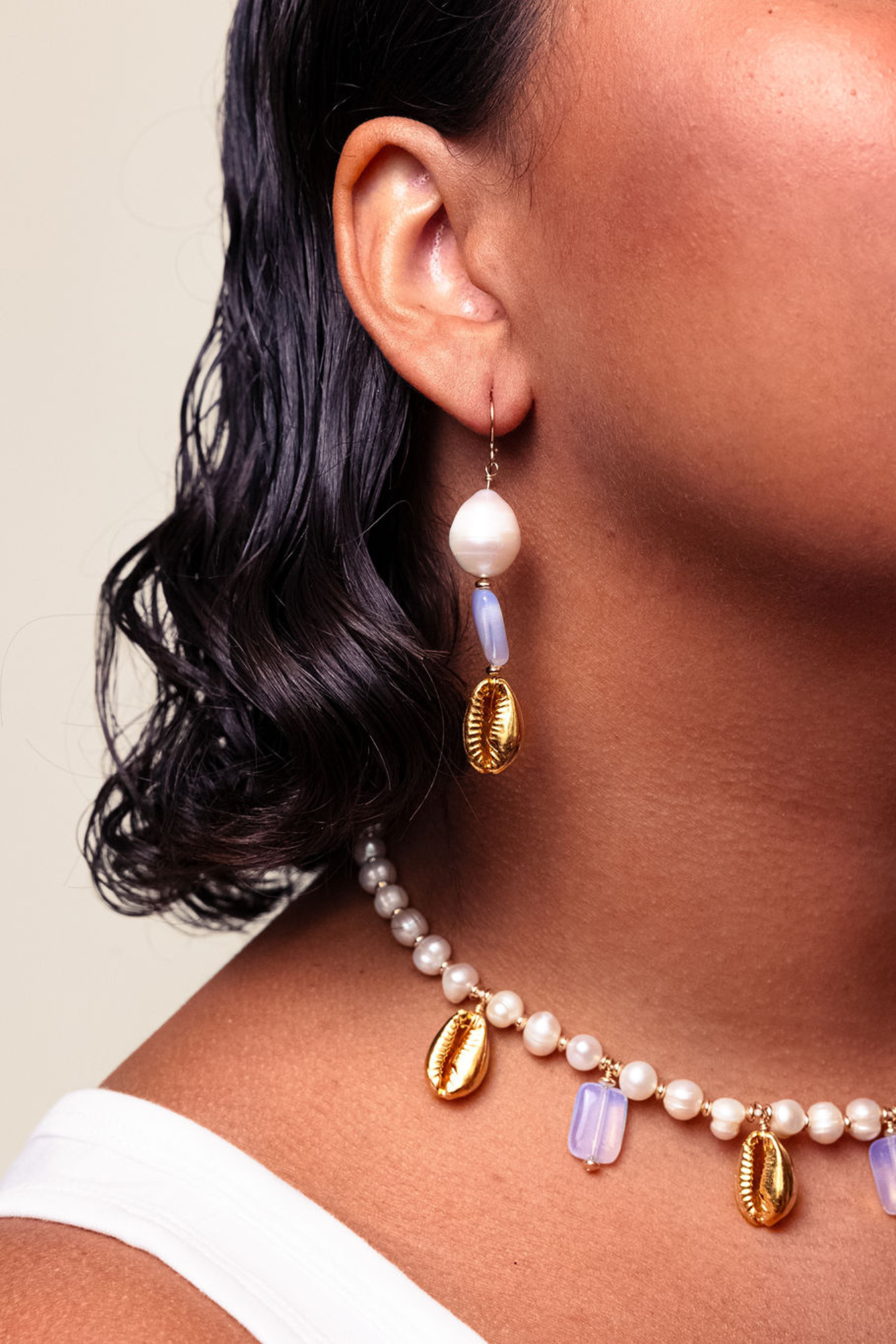 RIVER DROP EARRINGS IN GOLD